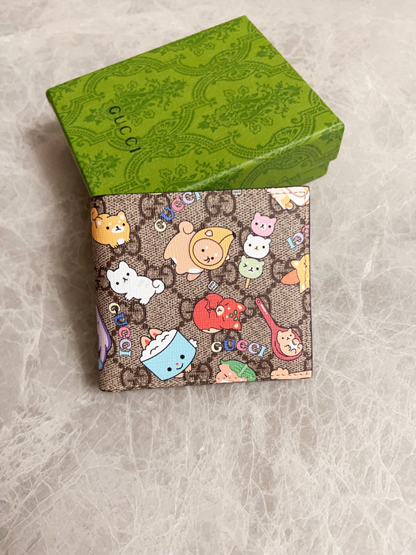 グッチ財布 レプリカ正面デザイン